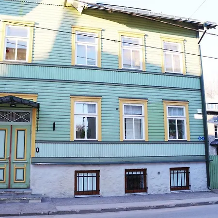 Apartment Cozy 2 Level Near Old Town Free Parking